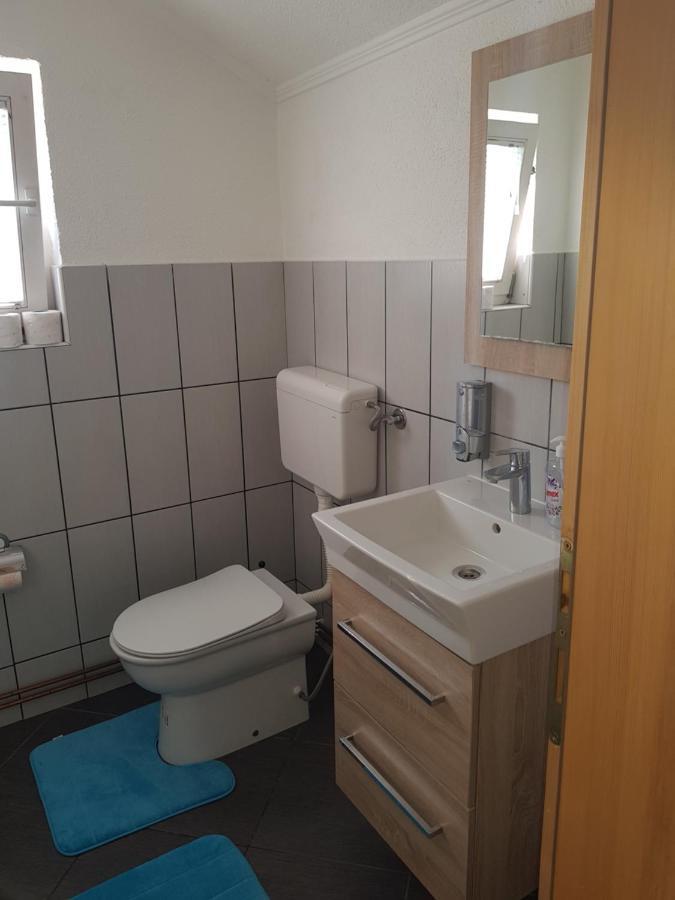 Vinac Guest House ヤイツェ エクステリア 写真